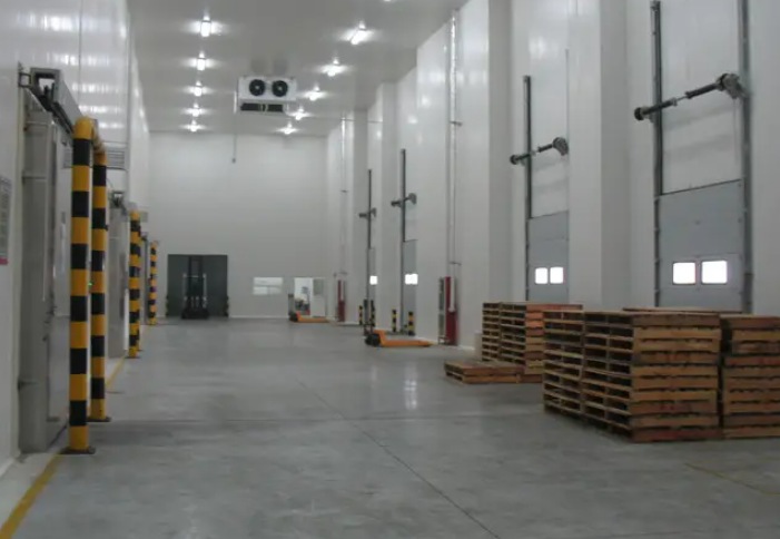 建冷庫(kù)時(shí)哪些配置是不能節(jié)省的 建冷庫(kù)時(shí)哪些配置是不能節(jié)省的